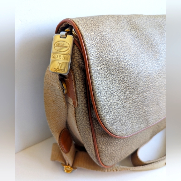 Barbonese RedWall Shoulder Bag VINTAGE PVC Leather 💕 Italy - Picture 2 of 16